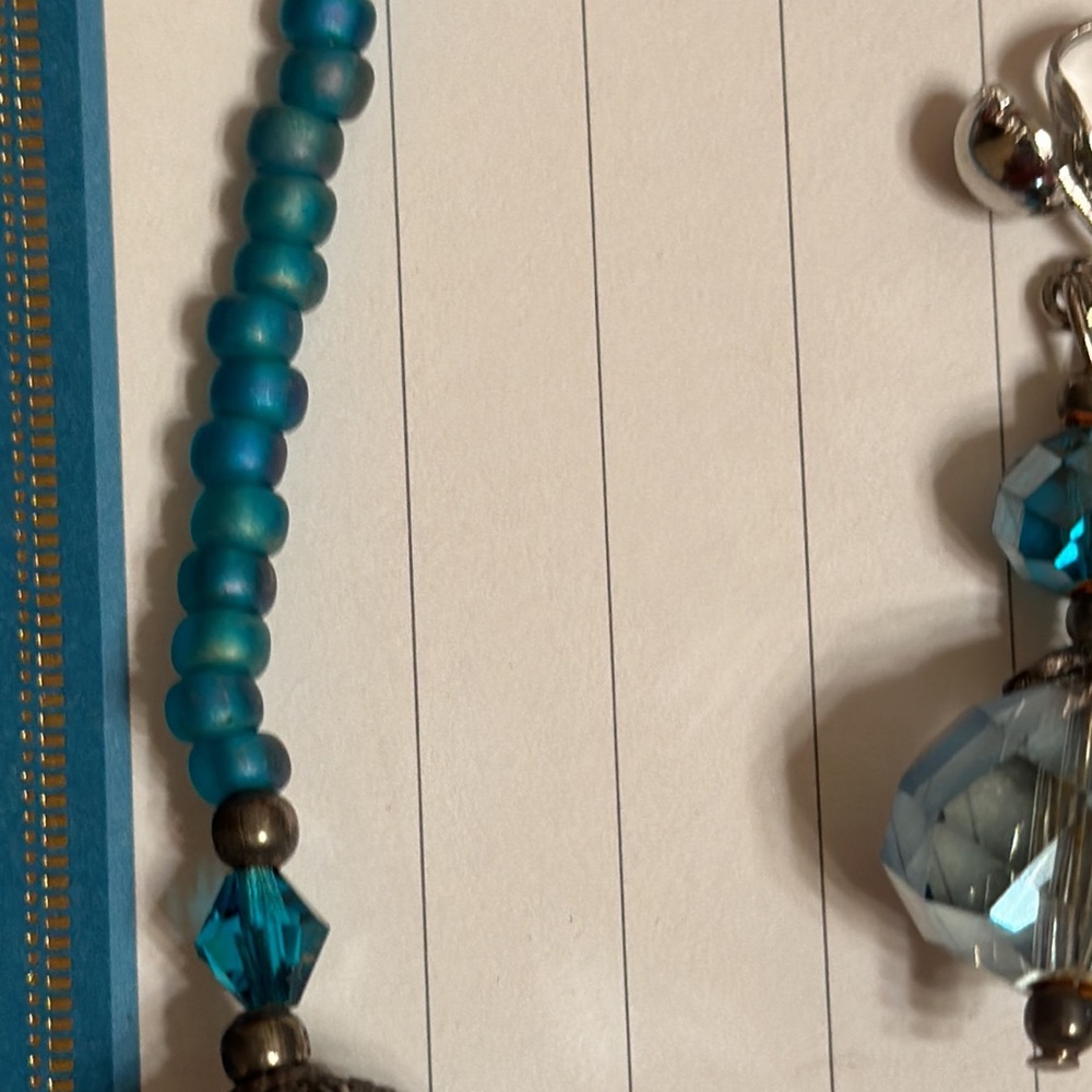 Vintage Necklace & Clip earring set w/Aurora Borealis Crystals & Glass beads - Picture 5 of 7